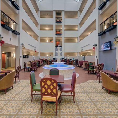 Hampton Inn & Suites By Hilton - Rockville Centre Exterior photo